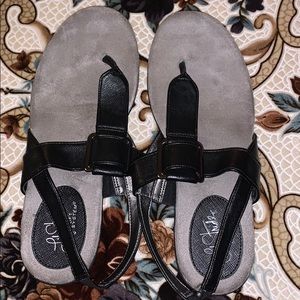 grey n black sandals